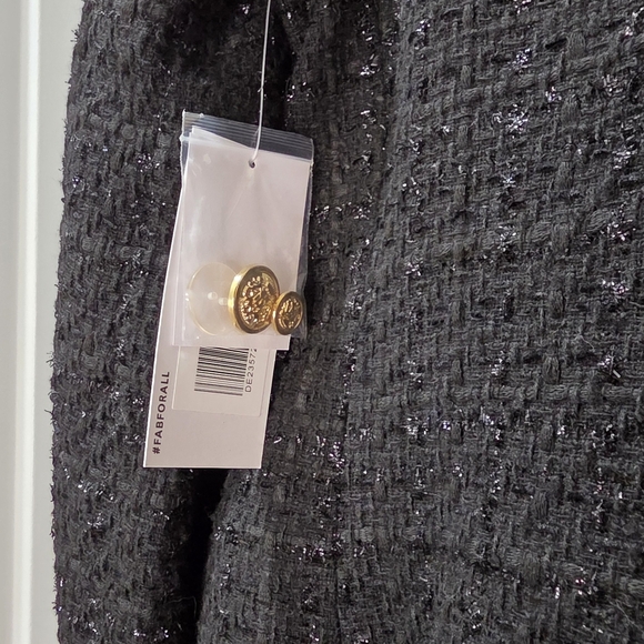 NWT Elegant Black Tweed Double-Breasted Blazer With Gold-Toned Buttons Size M - Picture 3 of 7